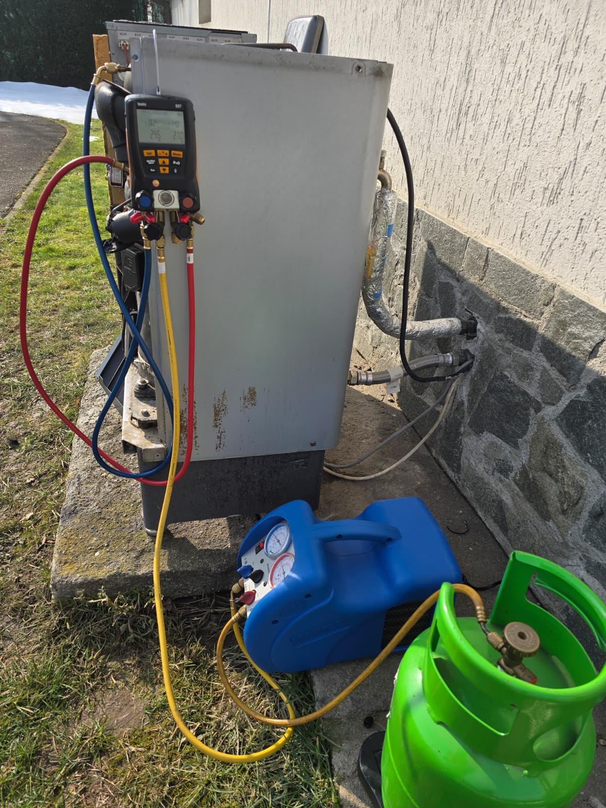 Service-revizie Pompa de Caldura NIBE F2025